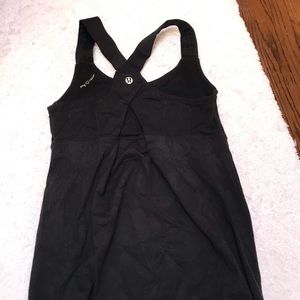 Black built in bra lulemon tank